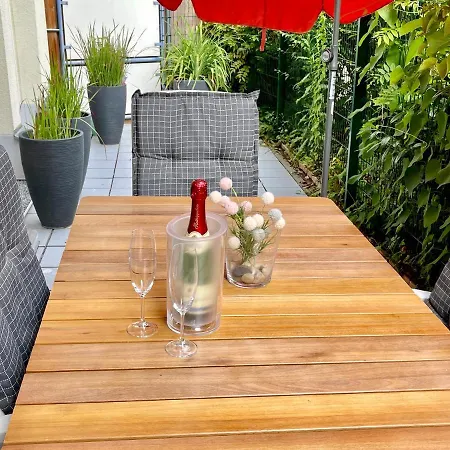 Sonnige Im Zentrum Mit Terrasse U Tiefgarage - Netflix & Prime * Leipzig